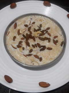 सेंवई पायसम (Sevai payasam recipe in Hindi) रेसिपी मुख्य फोटो
