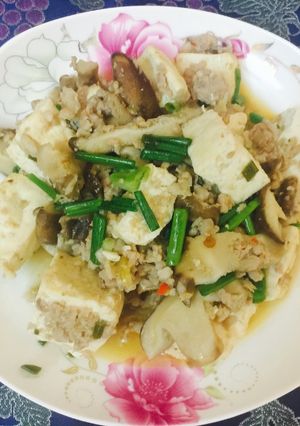 Hình của món Đậu phụ om thịt băm, nấm Hương.