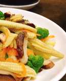 Bắp non xào ngũ sắc