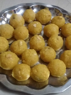 சாப்ட்லட்டு(soft laddoo recipe in tamil) செய்முறை முக்கிய புகைப்படம்