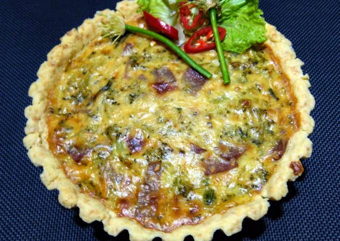 Cheezy Broccoli Quiche