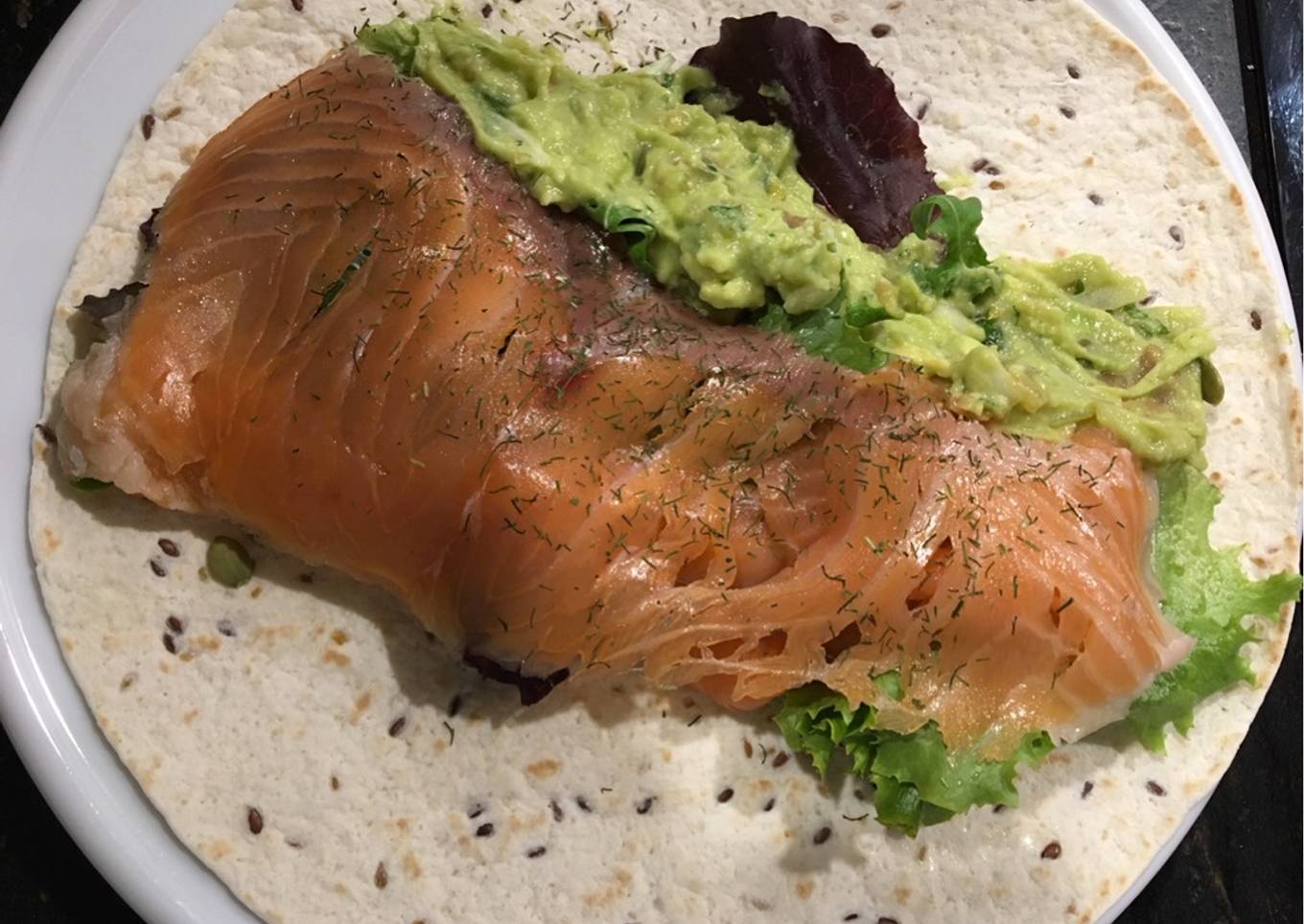 Rollitos de salmón y guacamole