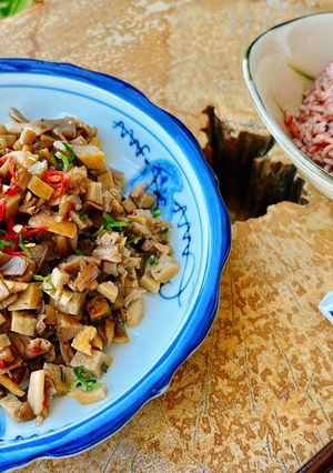Hình của món Nấm, ngưu bàng xào mặn| Món chay thường ngày.