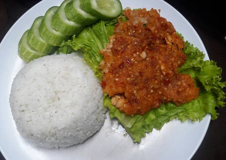 Ayam geprek dapur una
