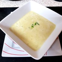 A picture of Avocado & Cucumber Soup 😘.