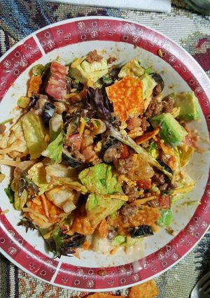 A picture of Easy Taco Salad.