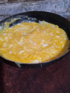 Una foto de Ricos huevos con queso cheddar