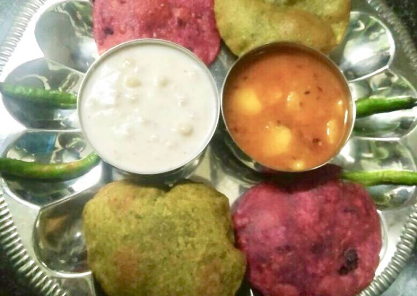 BeetRoot Spinach Poori Sabzi