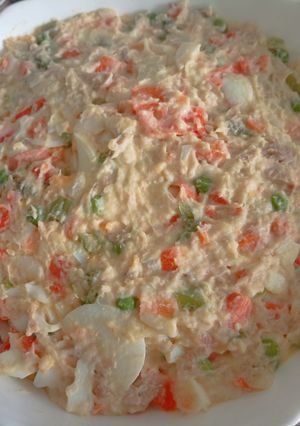 Una foto de Ensaladilla rusa completa