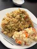 Arroz de cerdo con ensalada de papas