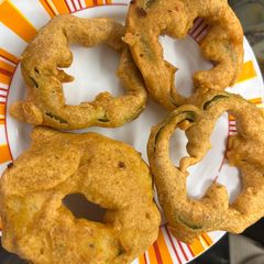 Capsicum Ring and Donut A picture of Capsicum Ring and Donut.