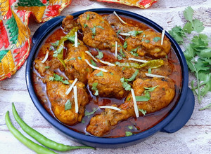 A picture of Amritsari Chicken Masala.