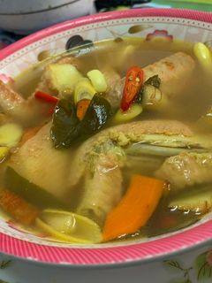 รูปของ ปีกไก่ต้มขมิ้น