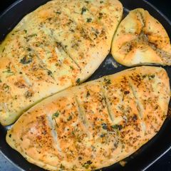 A picture of Garlic bread.