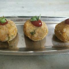 A picture of Potatoes Lollipop.