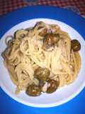 Spaghetti tonno e olive