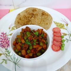 A picture of Gajar Matar Vegetable sabji.