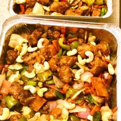 A picture of Chicken With Cashews.