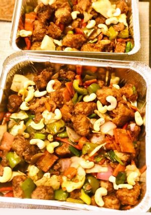 A picture of Chicken With Cashews.