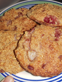 Una foto de Galletas de avena y frutilla