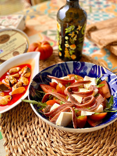 Foto principal de Ensalada de anchoas y queso fresco - mi favorita