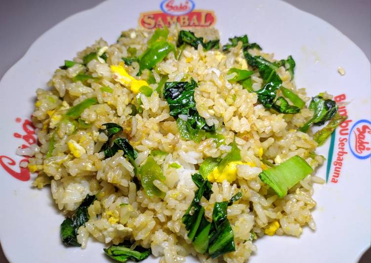 Bahan Menyiapkan Nasi Goreng Sambel Ijo yang simpel