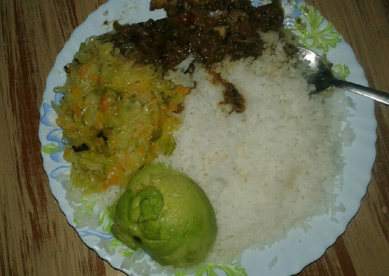 Steps to Prepare Any-night-of-the-week Boiled rice,wet fry beef and
steamed cabbage and Avocado