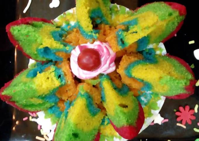 Multicoloured floral muffin