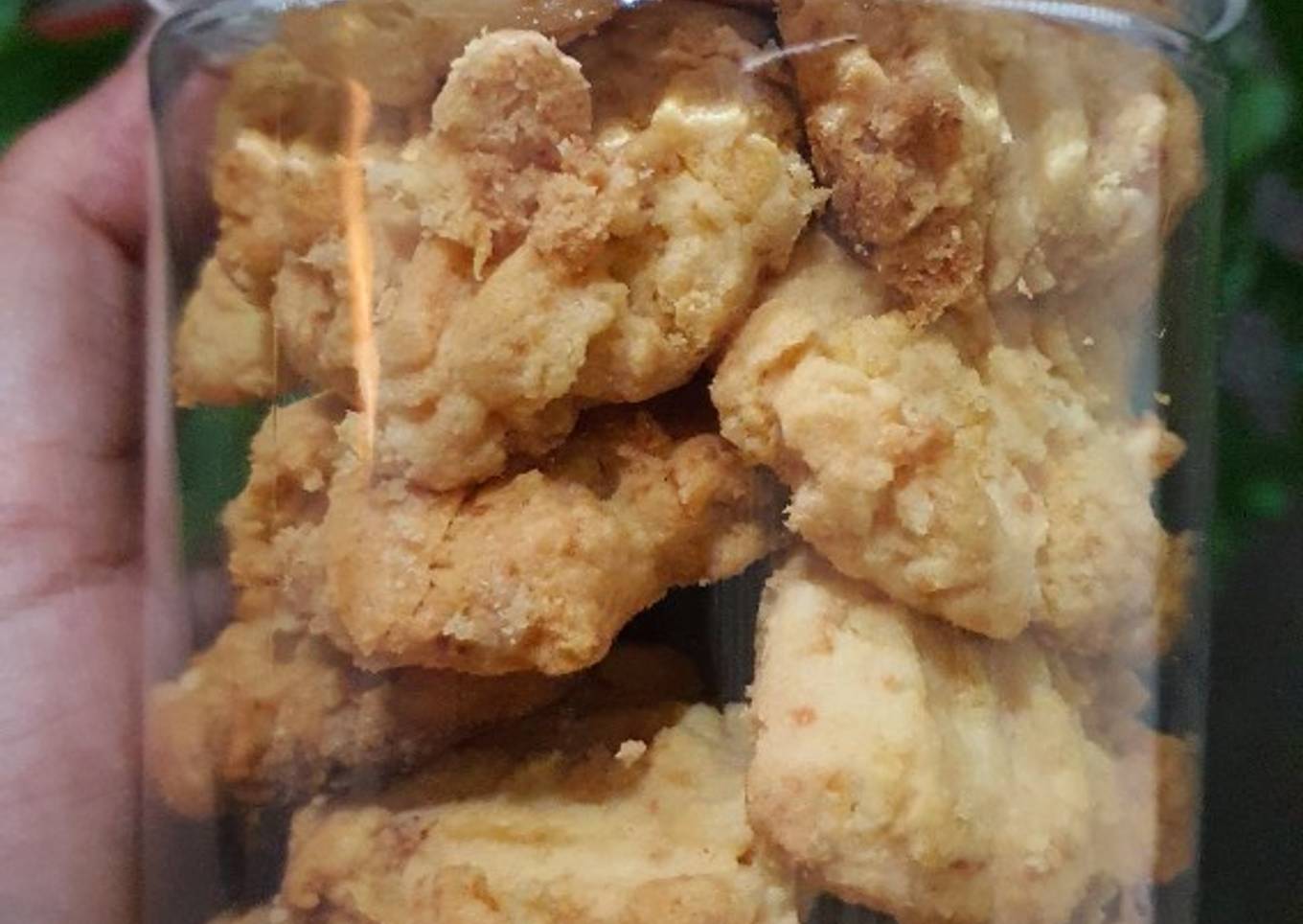 Corn flakes cheese cookie