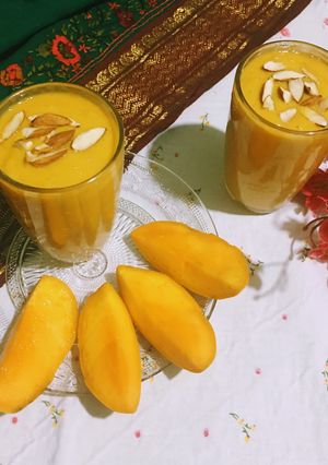 A picture of Mango Milk Shake.