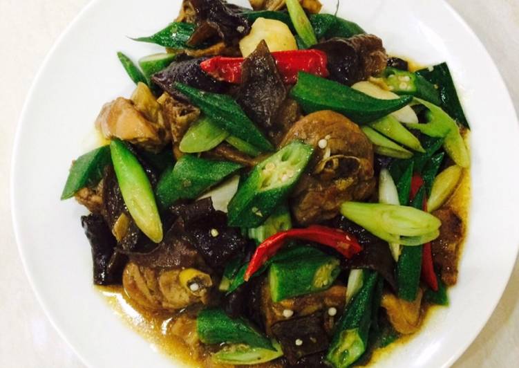 Tumis jamur kuping okra dan daging ayam #hongsao #menusederhana