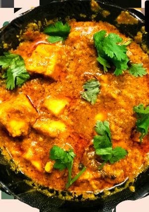 શાહી પનીર (Shahi Paneer Recipe In Gujarati) રેસીપી મુખ્ય ફોટો