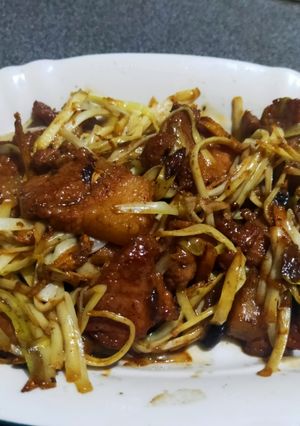 韭黃炒三層肉 的食譜成品照片