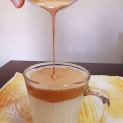 A picture of Dalgona hot coffee.