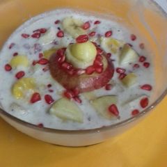 A picture of फ्रूट रायता.