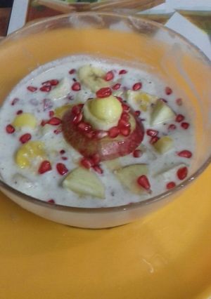 A picture of फ्रूट रायता.