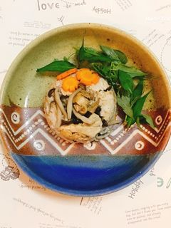 Hình của món Cơm Gà Nấu Nấm.