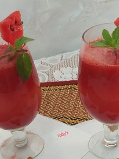 তরমুজের শরবত(tarmujer sharbat recipe in Bengali) রেসিপির প্রধান ছবি