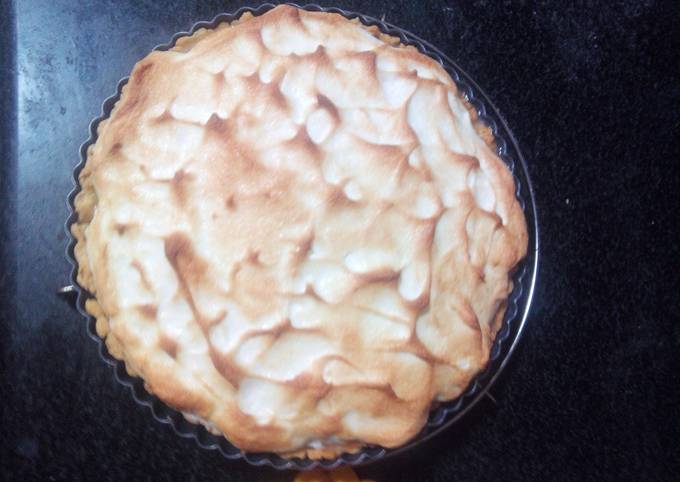 Steps to Prepare Homemade Quick Heaven&#39;s Lemon Meringue Pie - Trying New Recipes