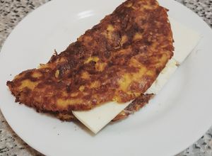 Una foto de Cachapas con queso llanero y mantequilla