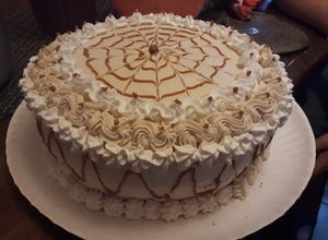 Una foto de Torta moka manjar