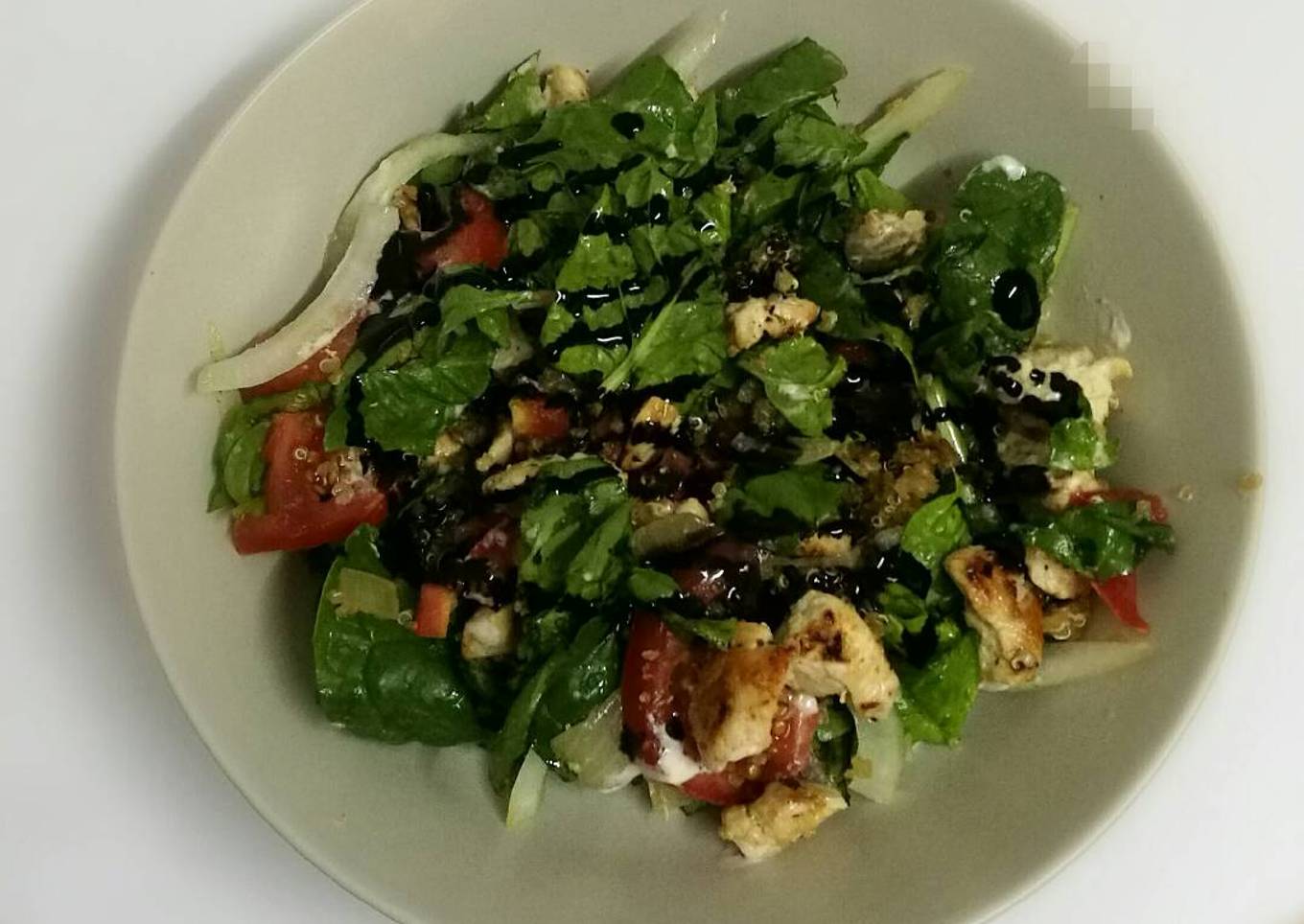 Ensalada templada de pollo con quinoa y espinaca!!