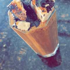 ميلك شيك موز مع مكسرات 😋-レシピのメイン写真