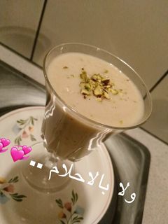 صورة لوصفة كوكتيل الموز والدراق