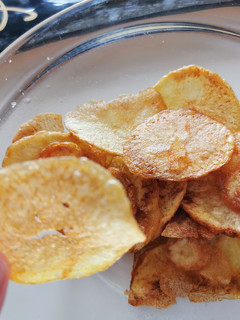 A picture of Crispy Addictive Potato Chips/Crisps Like Store Bought.