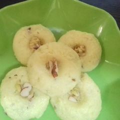 A picture of Nariyal peda.