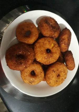 A picture of Savoury donets.