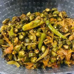 A picture of Tawa bhindi.