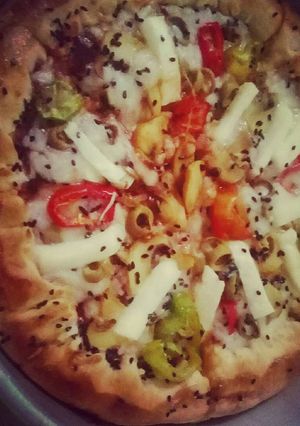 صورة لوصفة بيتزا محشية بالجبنه