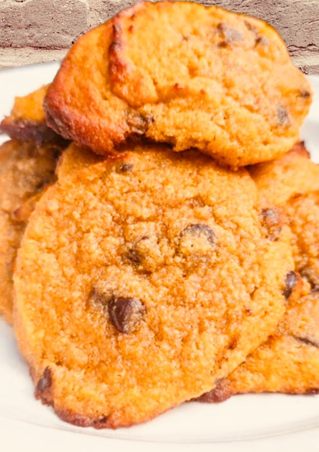 Una foto de Galletas cetogénicas con chispas de chocolate y calabaza